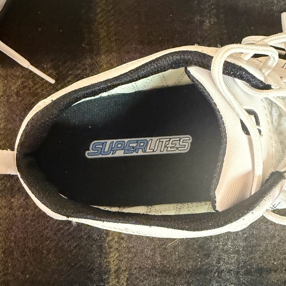 FootJoy Women’s White and Black Golf Shoes - Picture 8 of 8